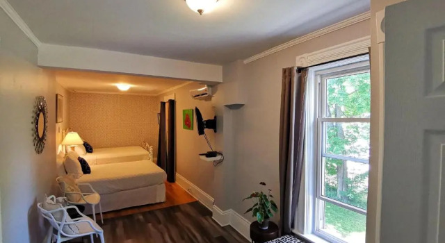 Четырёхместный номер Standard By The River B&B