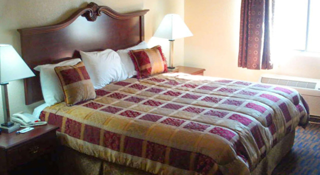 Двухместный люкс Western Motel Inn and Suites Hazlehurst