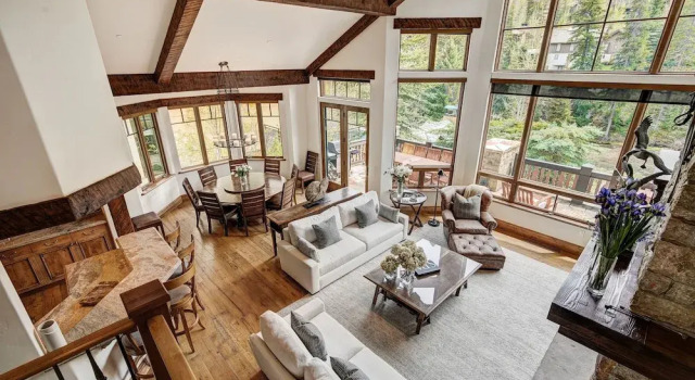 Номер Standard 5BR Alpine Luxury Home with Private Hot Tub by RedAwning - Save 20% on 7+ Nights!