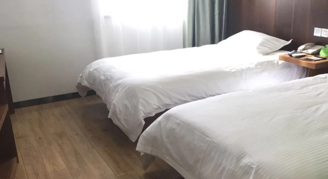 Vatica Shanghai Pudong New District Dishui Lake Hotel, Varaa Hotelli Pudong Shanghai
