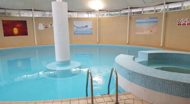 Wessex, Boek Hotel Hotels in Merseyside met zwembad, Zwembad