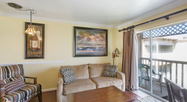 Victorian Escape - Serene Condo With Beach Views 1 Bedroom Condo by Redawning, Забронировать Апартаменты/квартира Галвестон Texas Gulf Coast, рядом с Рыболовный пирс на 61-й улице