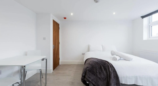 Convenient Studio - Camberwell! 2d