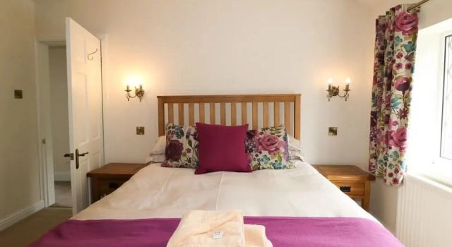 Dale View, Book Hotel Buxton Derbyshire