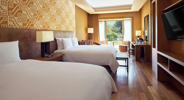 Четырёхместный номер Grand с балконом Tambo del Inka, a Luxury Collection Resort & Spa, Valle Sagrado