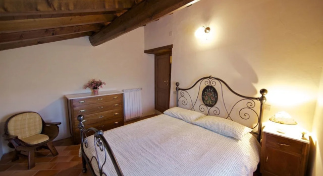 Wonderful private villa for 10 people with private pool, WIFI, TV, terrace, pets allowed and par...