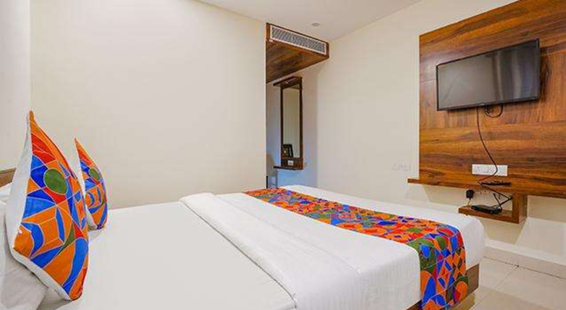 Номер Standard Fabhotel Royal Inn I