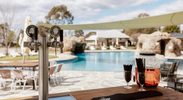 Вилла Tindarra Resort