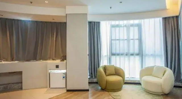 Люкс Ibis Styles Nantong Wanda Plaza