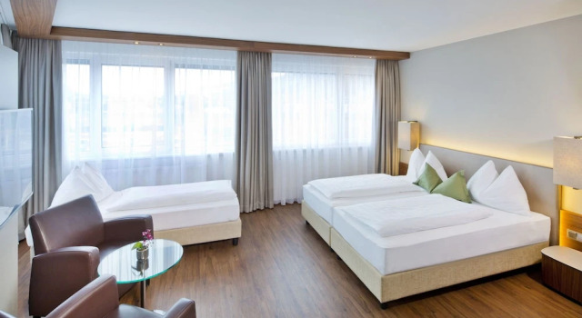 Трёхместный номер Standard Hotel Penz West