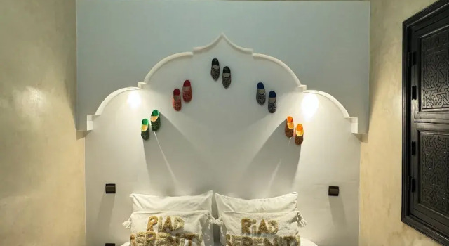 Riad dar serenity, Забронировать Отель Отели Марракеш-Тенсифт-Эль-Хауз с парковкой, Парковка