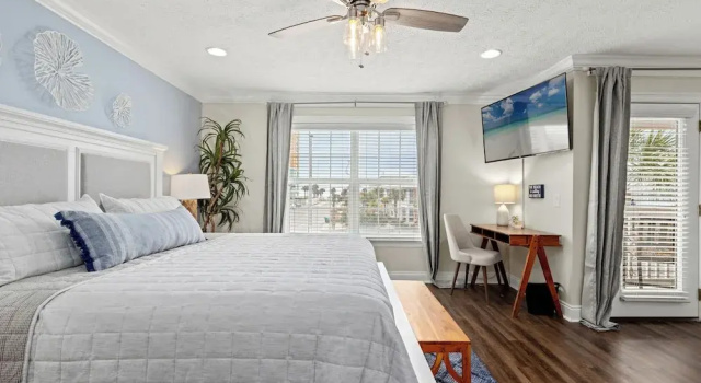 Коттедж Escape to Sand Dollar Holler: Coastal Retreat, 3 Beds, 2.5 Baths, Sleeps 10!
