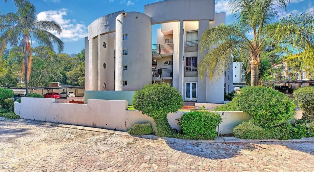 One Bed Unit in Prime Sandton- 2139