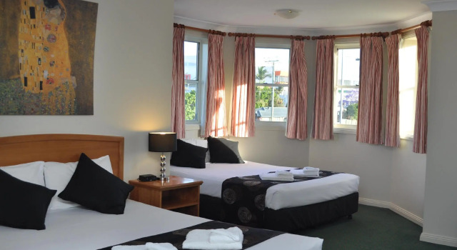 Семейный номер Standard Meadowbrook Hotel Brisbane