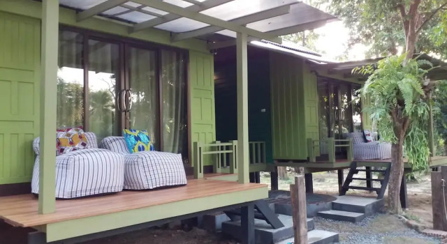 Двухместный коттедж с балконом Baan Bua Cottage