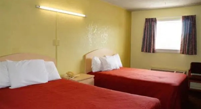 Royale Inn