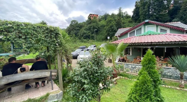 Zeni Konağı