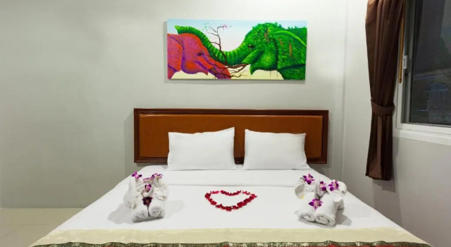 Двухместный номер Deluxe с балконом Freedom Hotel