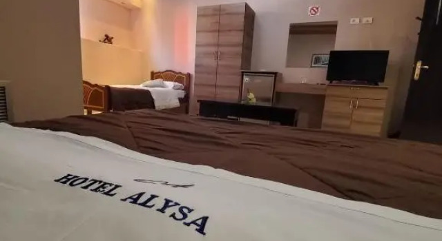 Трёхместный номер Standard Hotel Alysa Korce