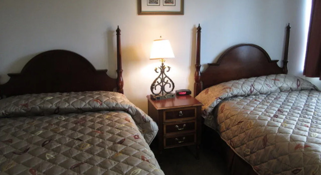 Snow Lake Lodge