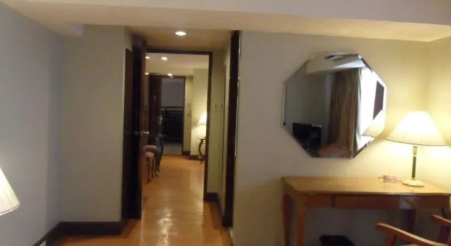 Номер Standard Atrium Hotel