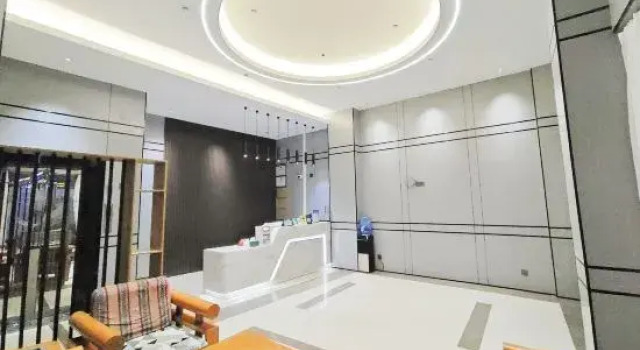 Beiliu Tian Tian Jie Bao Hotel (Beiliu Bus Station Pedestrian Street Food City Store), Varaa Hotelli Yulin 