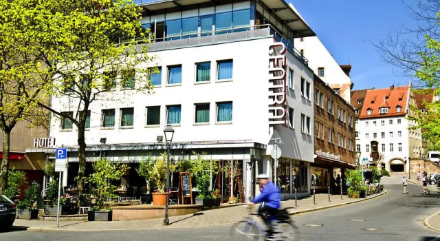 Hotel Central, Забронировать Отель Отели Нюрнберга 3 звезды, рядом с Городской музей Фембохаус, 3*