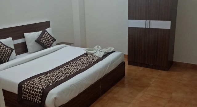 Hotel Nathu Palace, Забронировать Отель Отели Нью-Дели с завтраком, Завтраки
