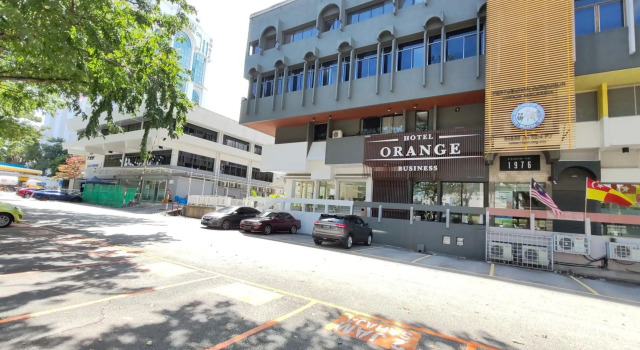 Orange Business Hotel Petaling Jaya, Забронировать Отель Отели Петалинг-Джая с парковкой, рядом с Университет Малайя, Парковка