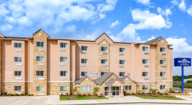 Microtel Inn & Suites by Wyndham College Station