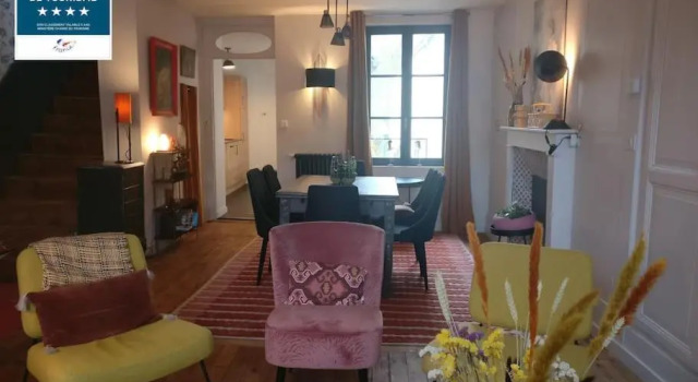 Коттедж SAINTVAL4YOU maison de charme au centre avec jardin, P 1 voiture gratuit