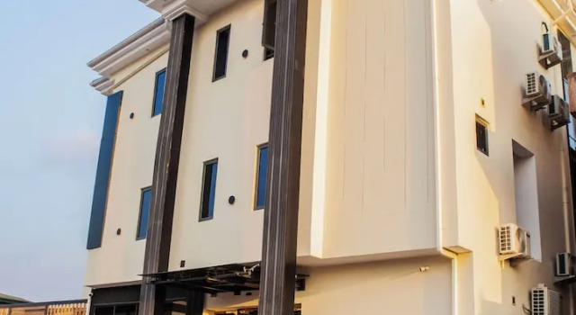 Ehi Grand Hotel, Đặt Khách sạn Lagos Lagos State