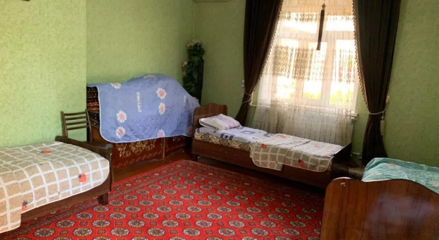 Económica quarto Muharram Homestay in the neighborhood of the Registan Square, 家族 ゲストハウス