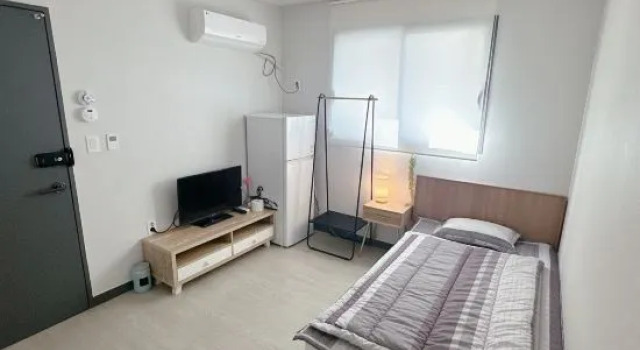 Номер Business Yolo House