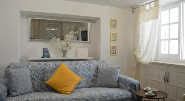 Central Apartment Le Botteghe, Book Apartment Capri Capri Island