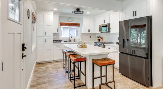 Коттедж Near Slopes & Shores: Pet-friendly Sugarloaf Gem