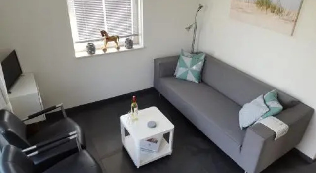 Augustinushof 13, Book Hotel Vrouwenpolder 