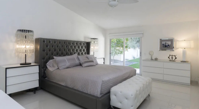 Resort Style Home in Palm Springs by RedAwning, Prenota Resort Palm Springs Coachella Valley