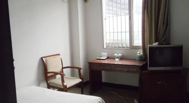 Guangzhou Yuantai Hotel, Boek Hotel Hotels in Guangdong met parkeren, Parkeren