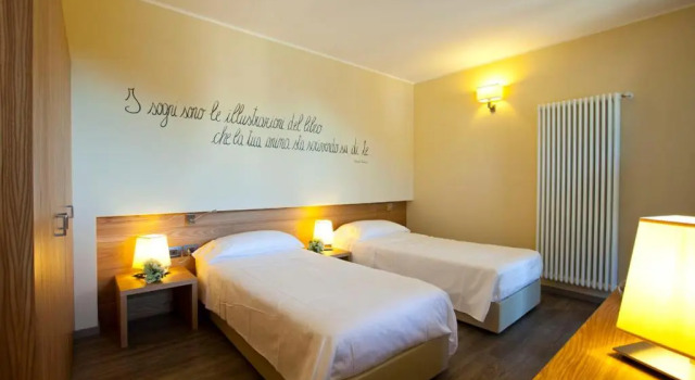Одноместный номер Superior Harmony Suite Hotel