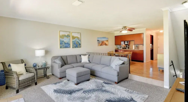 Апартаменты Florida Getaway - Balconies, Grill & Near Beaches!