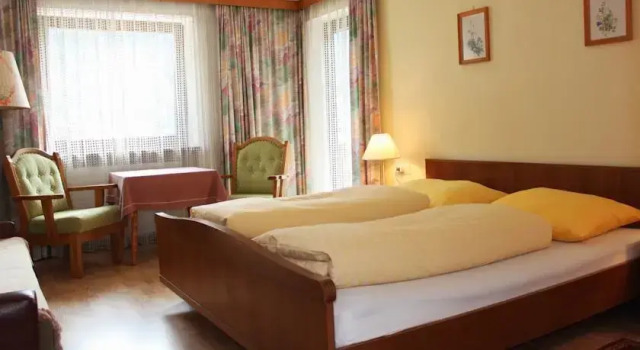 Kern Pension, Prenota Hotel Radfeld 