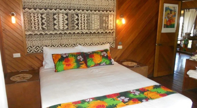 Dolphin Bay Divers Bungalow, Забронировать Отель Отели Taveuni с парковкой, Парковка