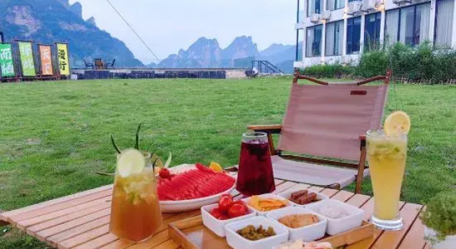 XMAN Sunrise Peaks Resort