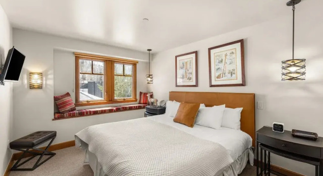 Номер Standard с 3 комнатами 3br 3.5ba Townhome Steps To Beaver Creek Ge & Lifts 3 Bedroom Townhouse by RedAwning