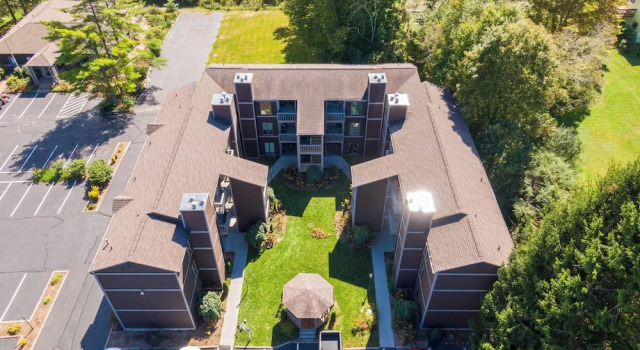 Bear Pause 2BR Walk to Downtown Blowing Rock, Prenota Residence Blowing Rock 