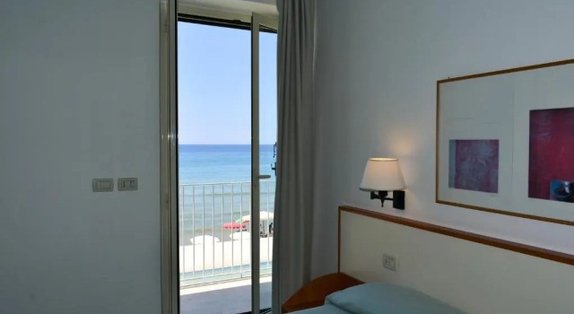Двухместный номер Standard с балконом и с видом на море Hotel Amyclae