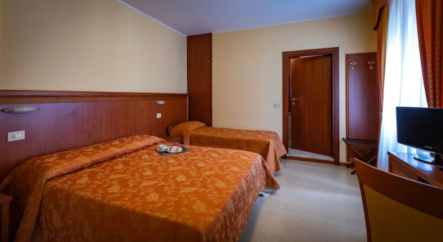 Четырёхместный номер Standard Hotel Moderno
