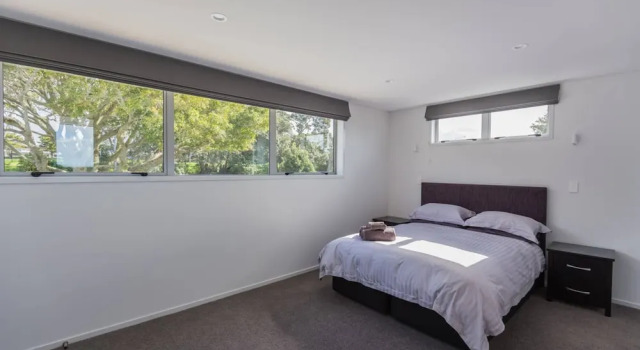 Spacious High-Spec Luxury Home with Garage