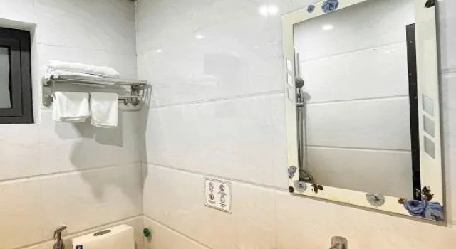 Номер Standard White Crown Hotel